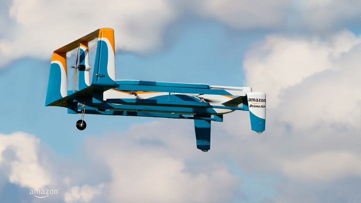 Los drones de Amazon podrían entregarte tus paquetes en paracaídas Los drones de Amazon podrían entregarte tus paquetes en paracaídas